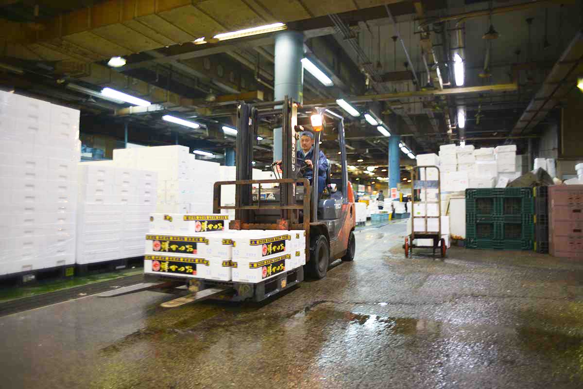 魚問屋株式会社